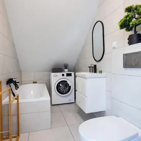 Apartment Aleja 69